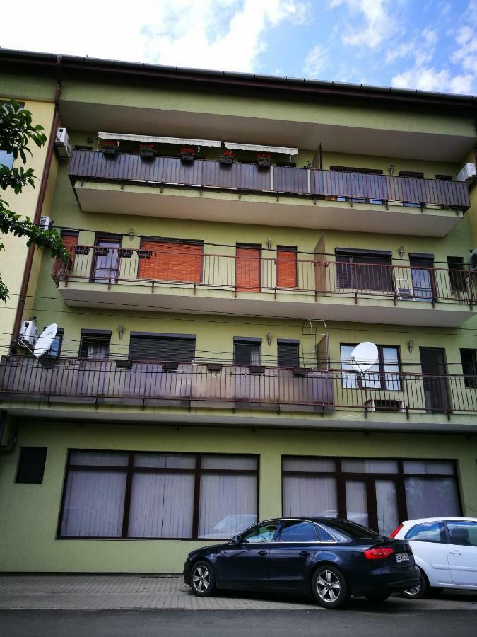 The Green House Arad Exterior photo